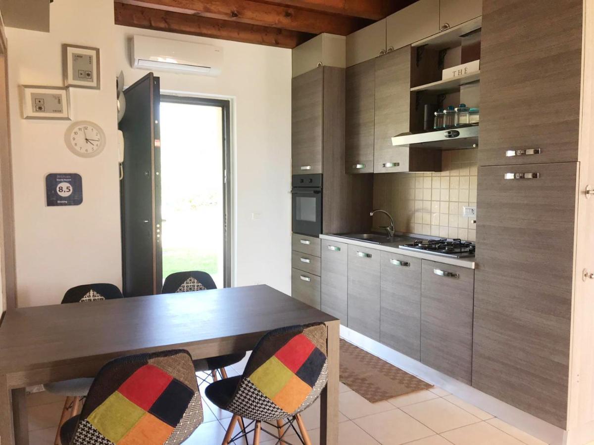 מנרבה דל גארדה Luxury Apartments - Le Fate - Residence With Pool מראה חיצוני תמונה