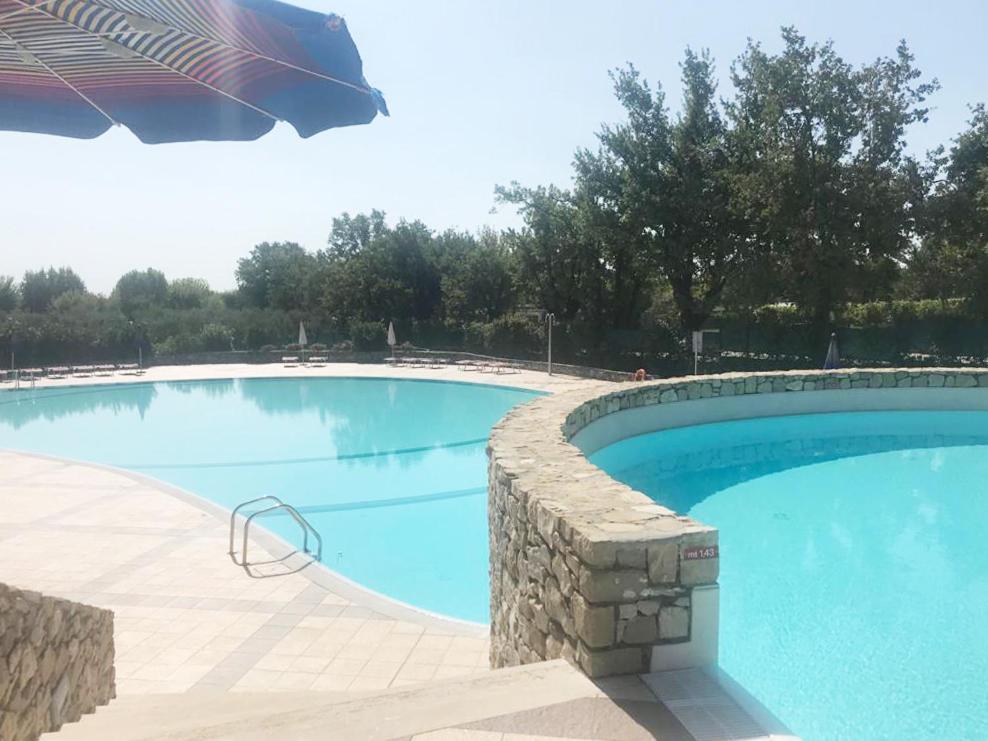 מנרבה דל גארדה Luxury Apartments - Le Fate - Residence With Pool מראה חיצוני תמונה