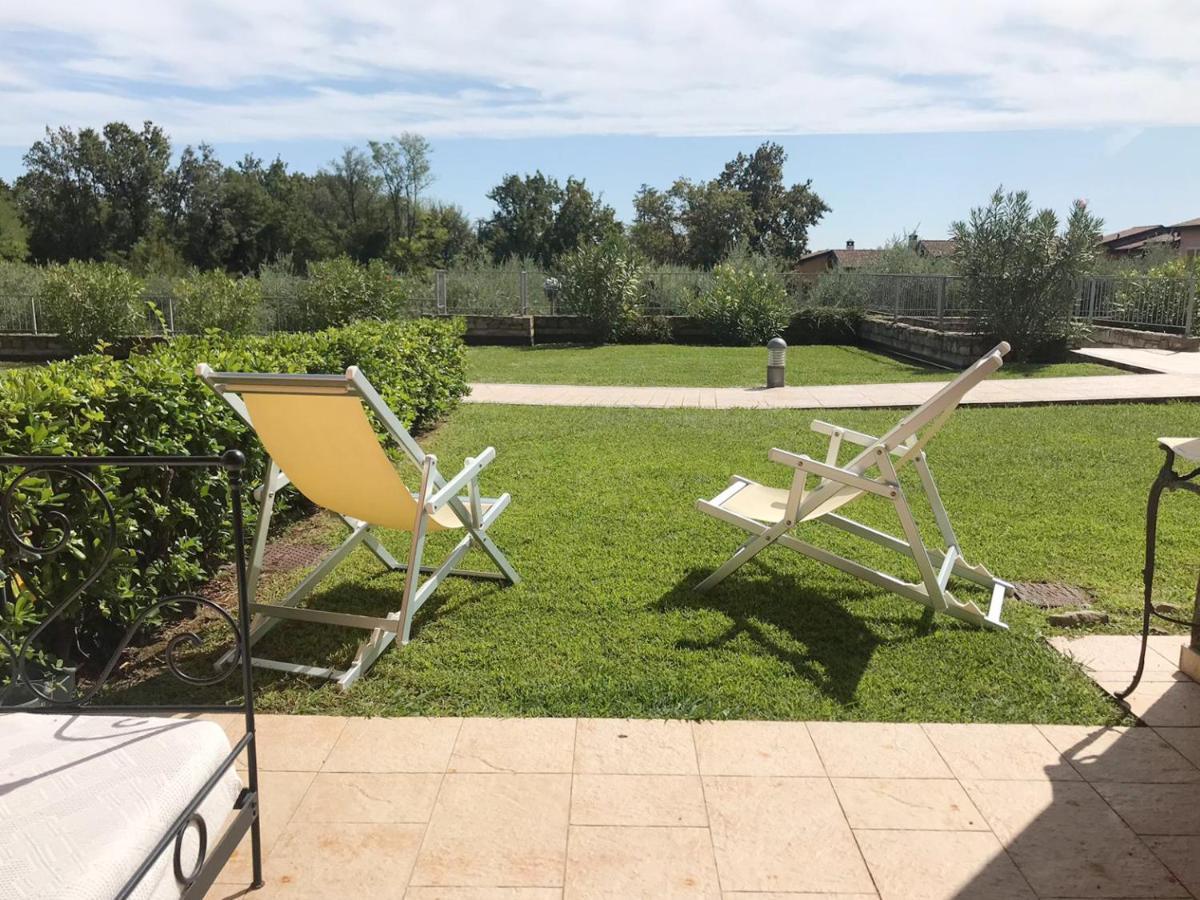 מנרבה דל גארדה Luxury Apartments - Le Fate - Residence With Pool מראה חיצוני תמונה
