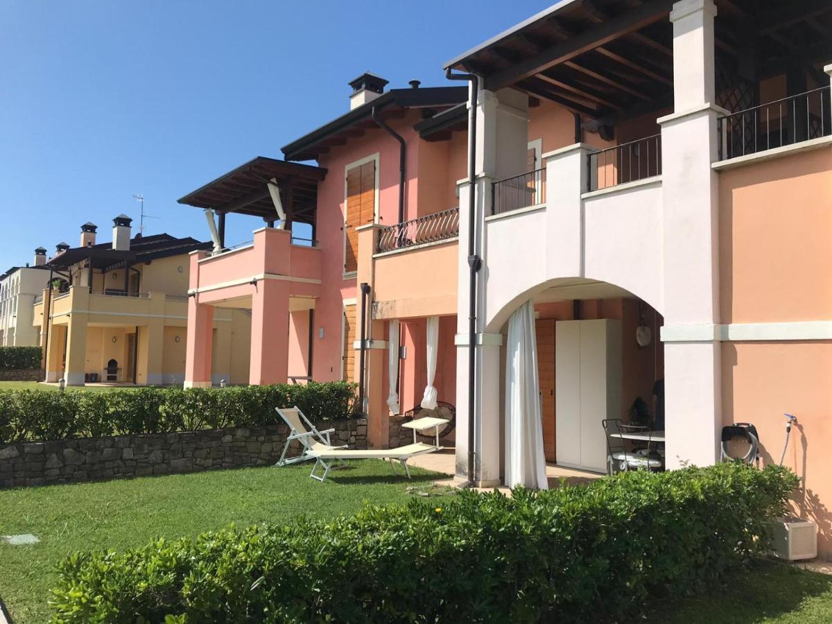מנרבה דל גארדה Luxury Apartments - Le Fate - Residence With Pool מראה חיצוני תמונה