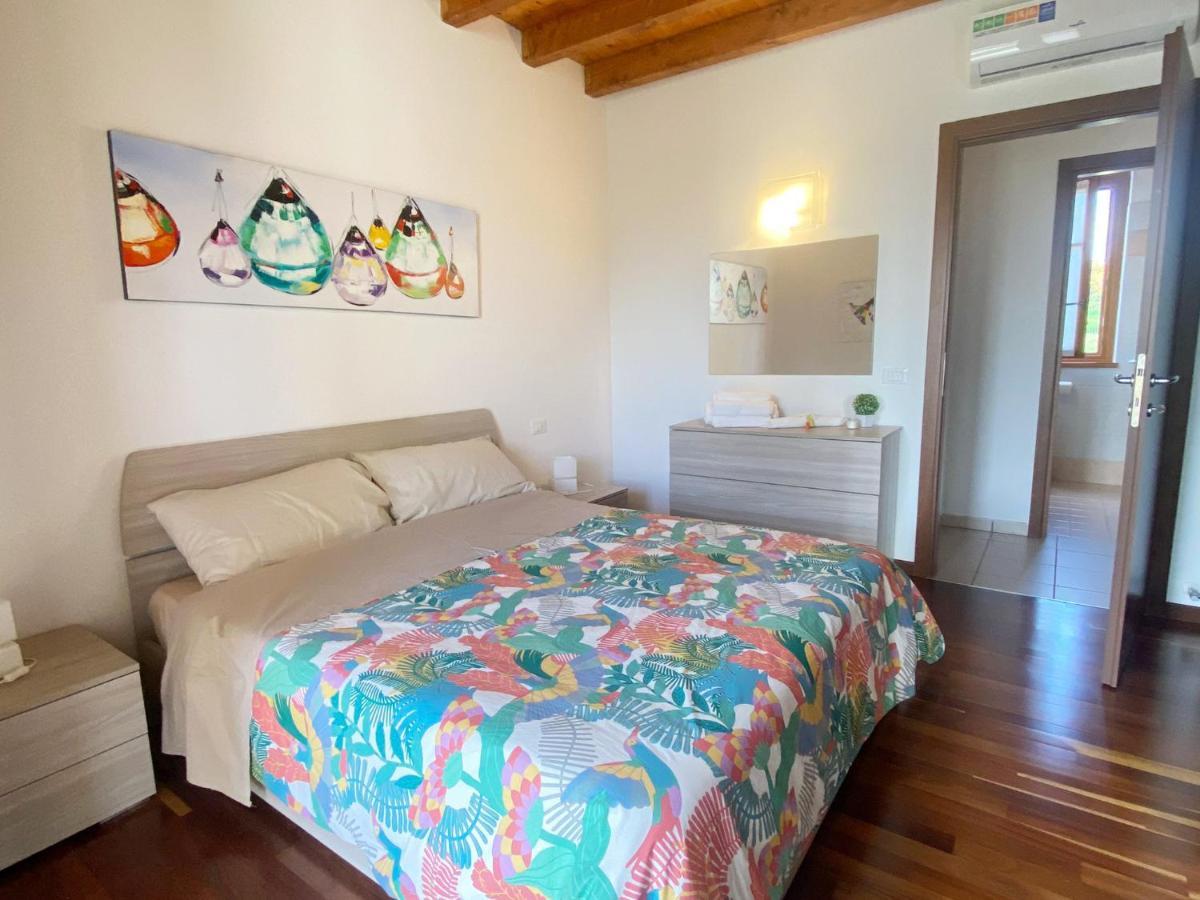 מנרבה דל גארדה Luxury Apartments - Le Fate - Residence With Pool מראה חיצוני תמונה
