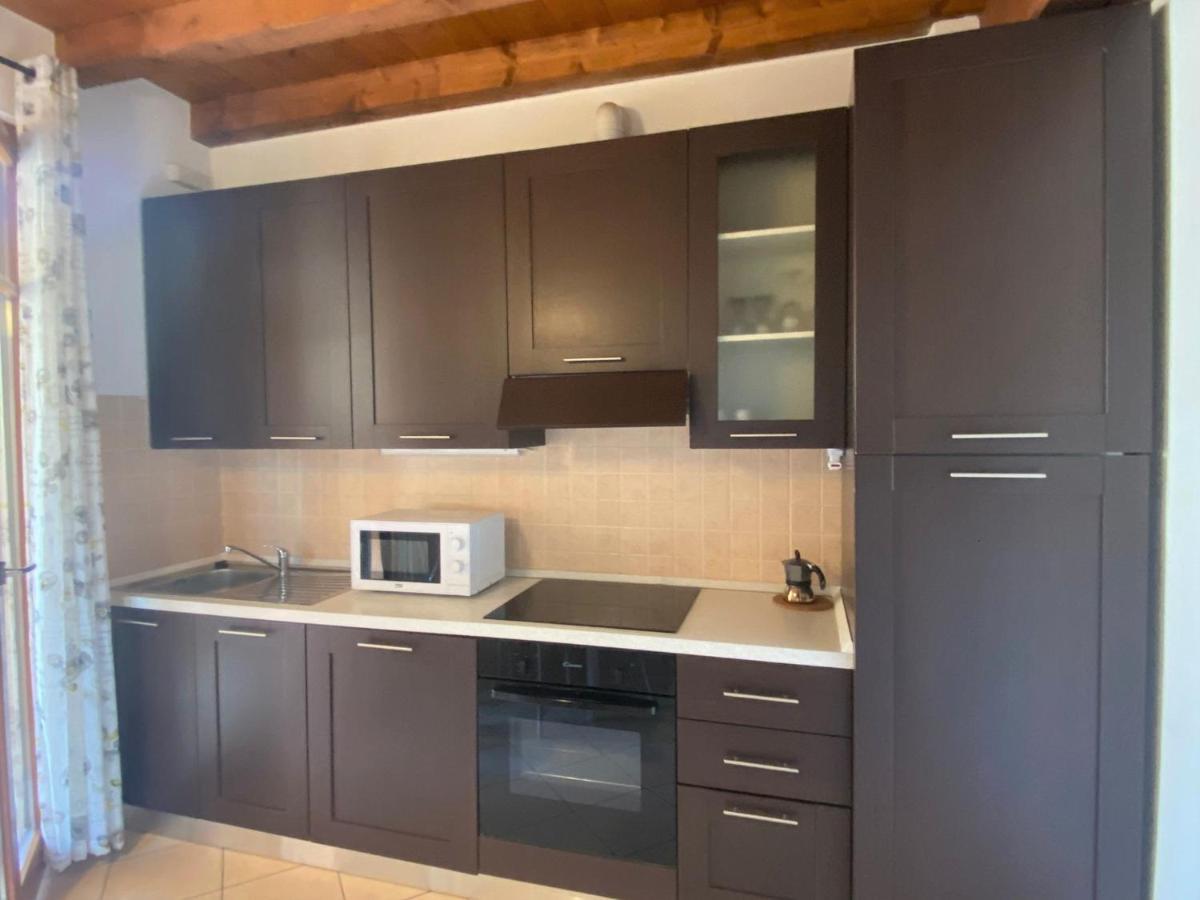 מנרבה דל גארדה Luxury Apartments - Le Fate - Residence With Pool מראה חיצוני תמונה