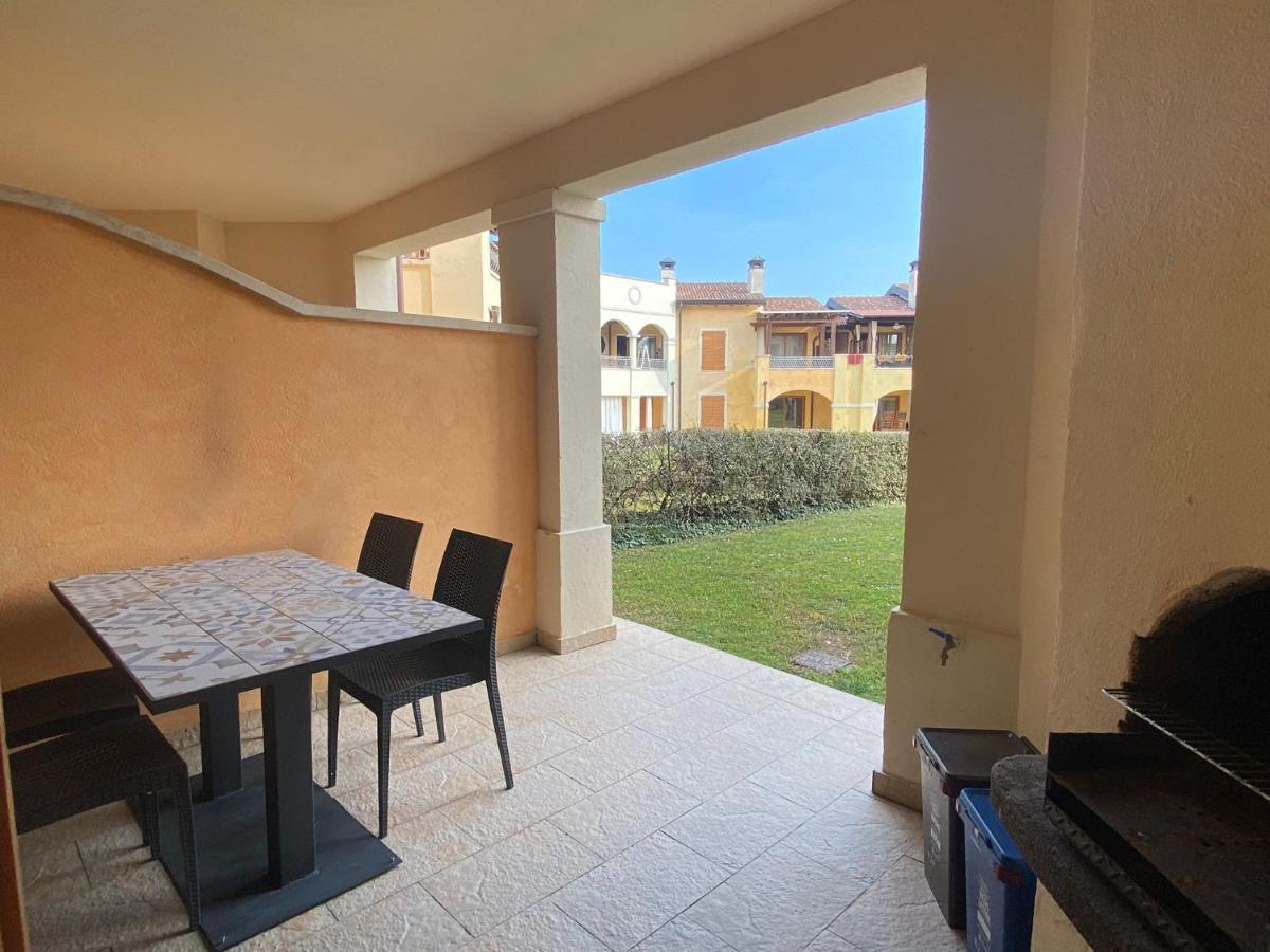 מנרבה דל גארדה Luxury Apartments - Le Fate - Residence With Pool מראה חיצוני תמונה