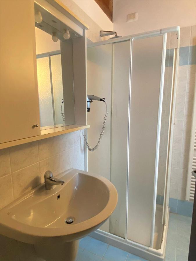 מנרבה דל גארדה Luxury Apartments - Le Fate - Residence With Pool מראה חיצוני תמונה